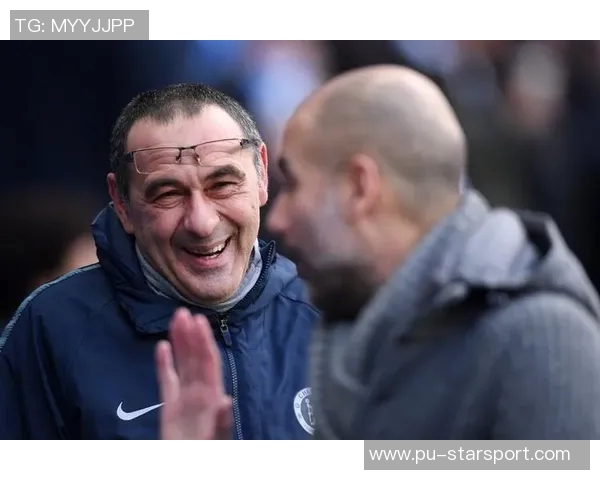 评论员分析弗兰克使用带枪手logo杯子是否合适赢球才是关键因素