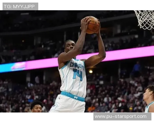 迪亚巴特半场表现惊艳5中5砍下10分13板创生涯新高16个篮板 迪亚巴特半场表现惊艳5中5砍下10分13板创生涯新高16个篮板