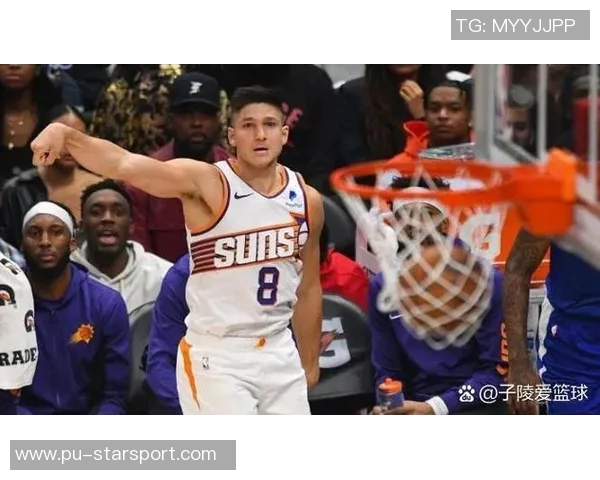 格雷森阿伦称赞布克传球能力称自己会积极跑位配合突破